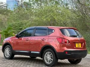 Nissan Dualis 2008 Maroon