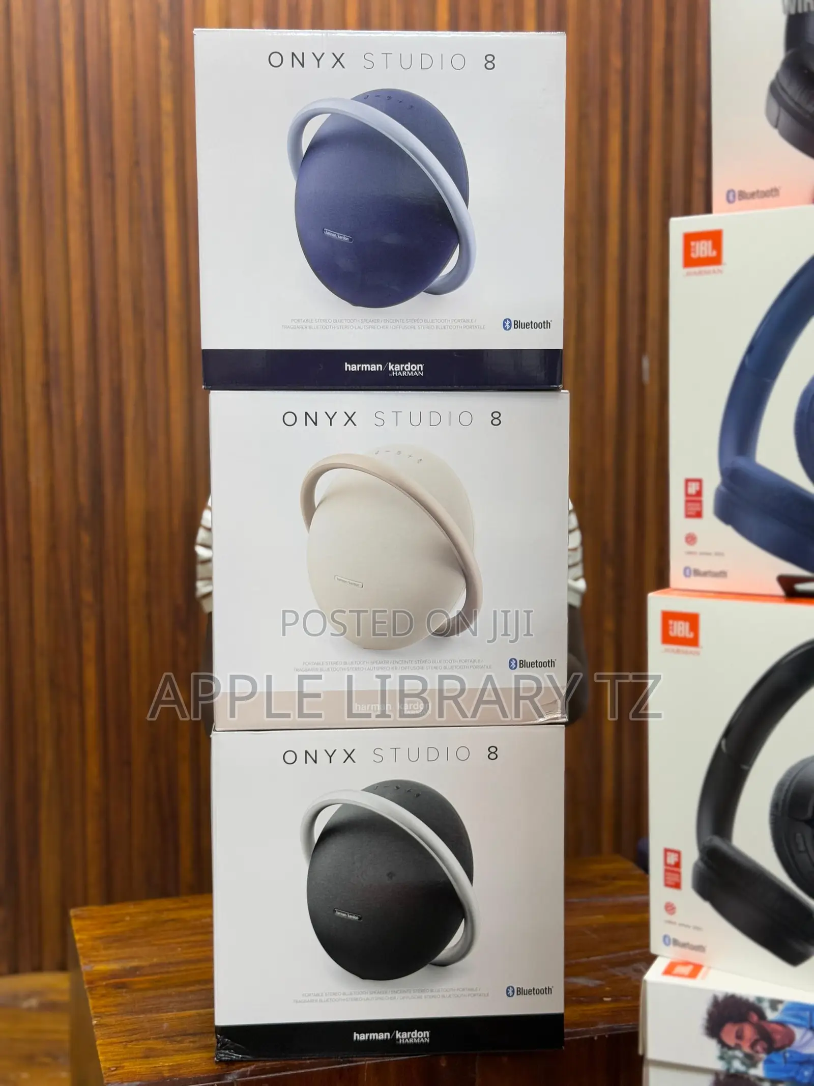 Onxy Studio 8