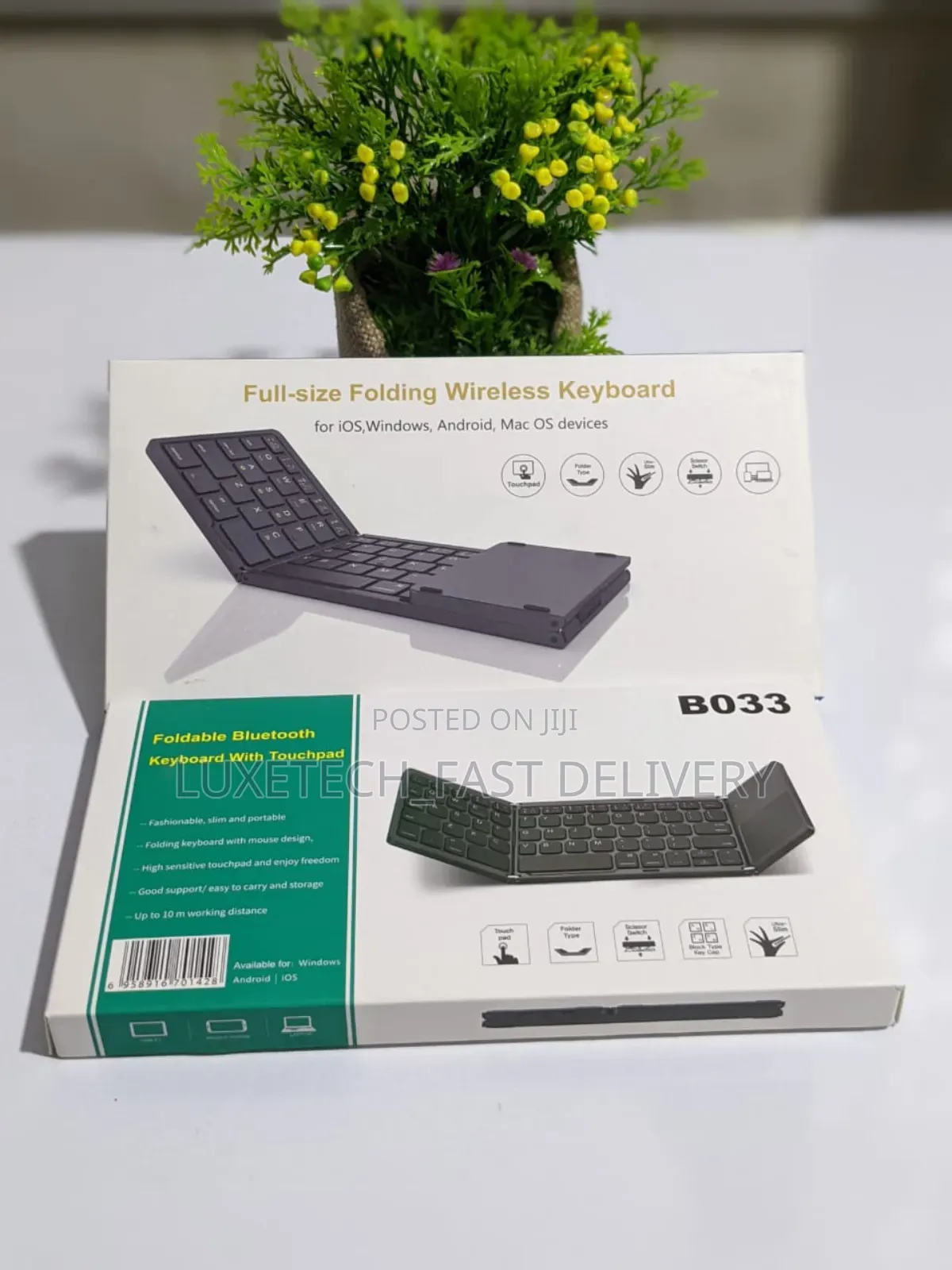 Universal Foldable Wireless Keyboard With a Touchpad