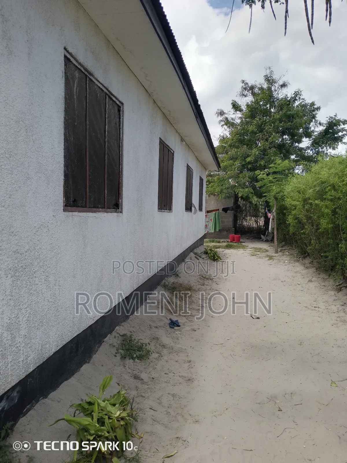 7bdrm House in Tanzania Daresalaam, Ilala for sale