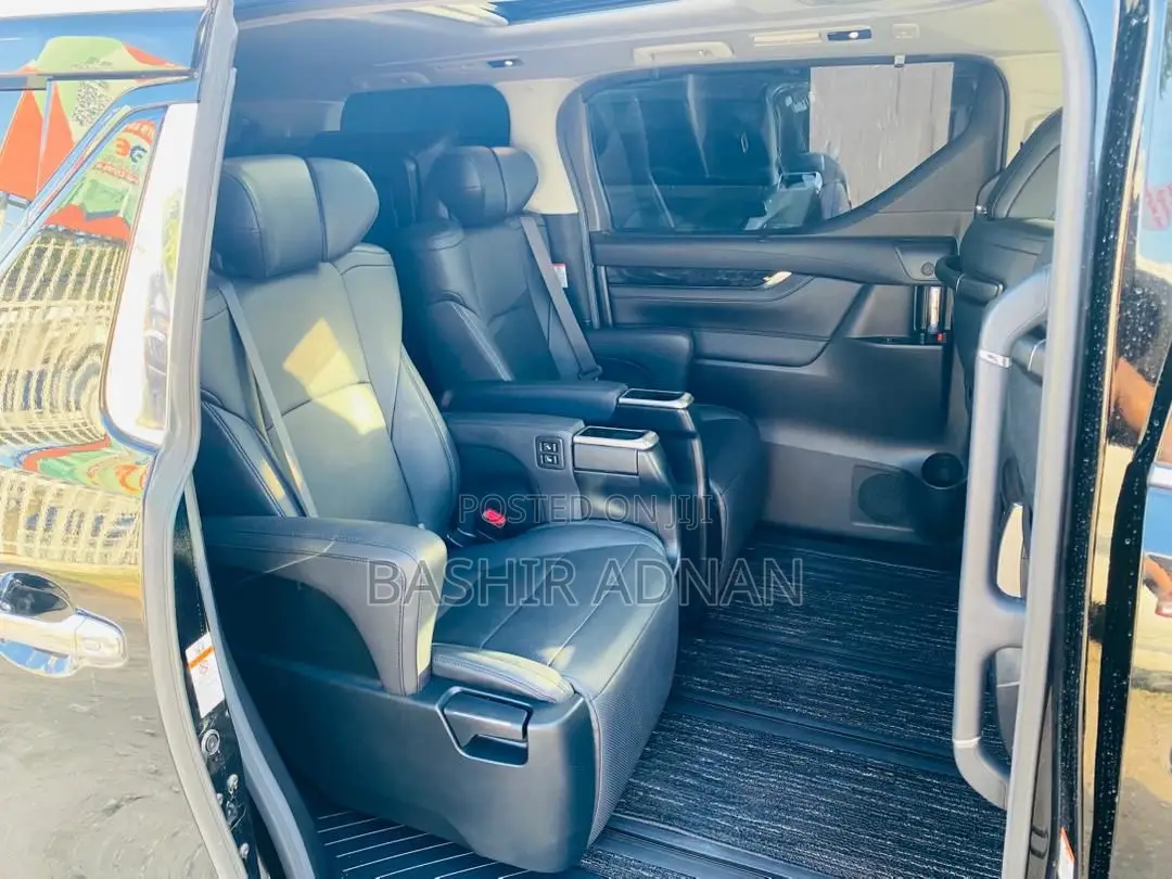 Toyota Alphard 2.5 Petrol FWD 2019 Black