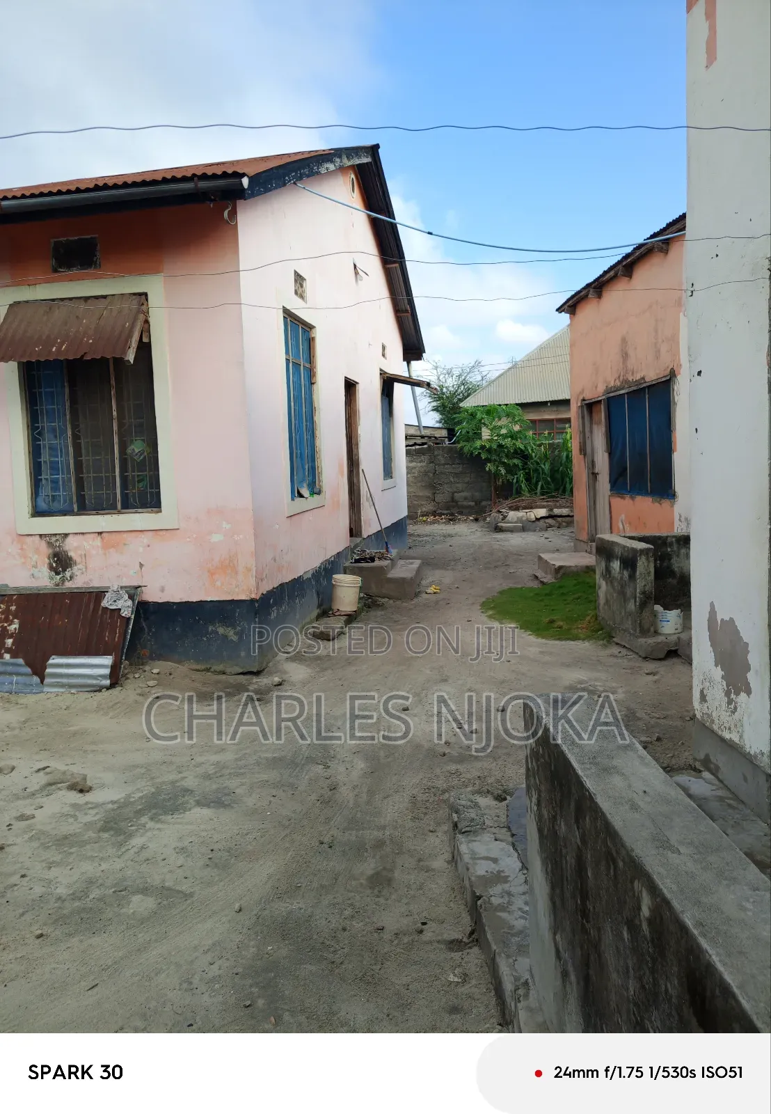 13bdrm House in Tanzania Daresalaam for sale