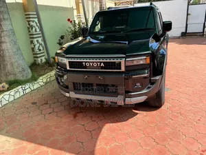 Toyota Land Cruiser Prado 2024 Black