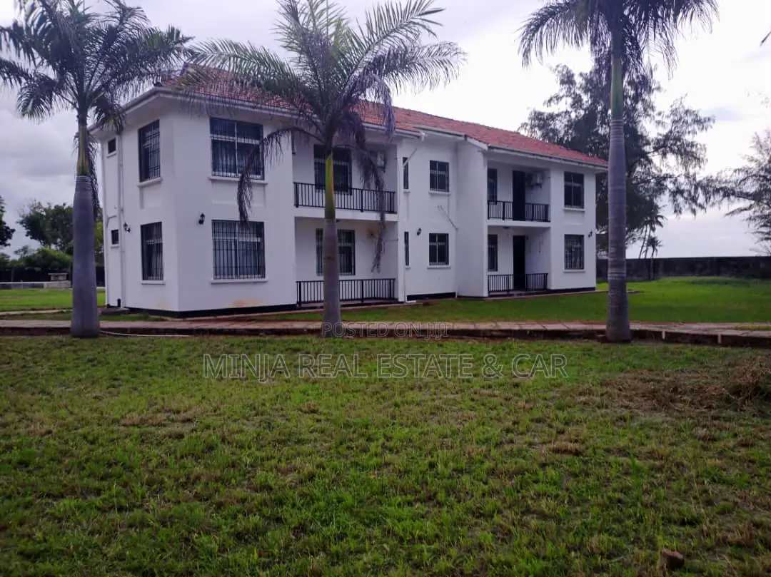 14bdrm House in Kunduchi for sale