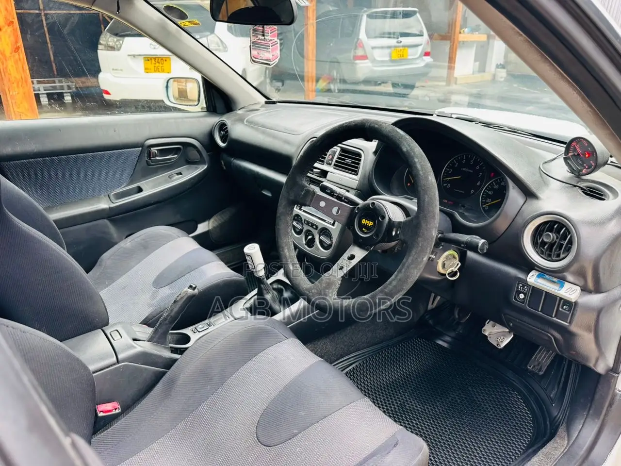 Subaru Impreza WRX STI 2.0 AWD 2002 White