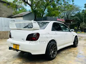 Subaru Impreza WRX STI 2.0 AWD 2002 White