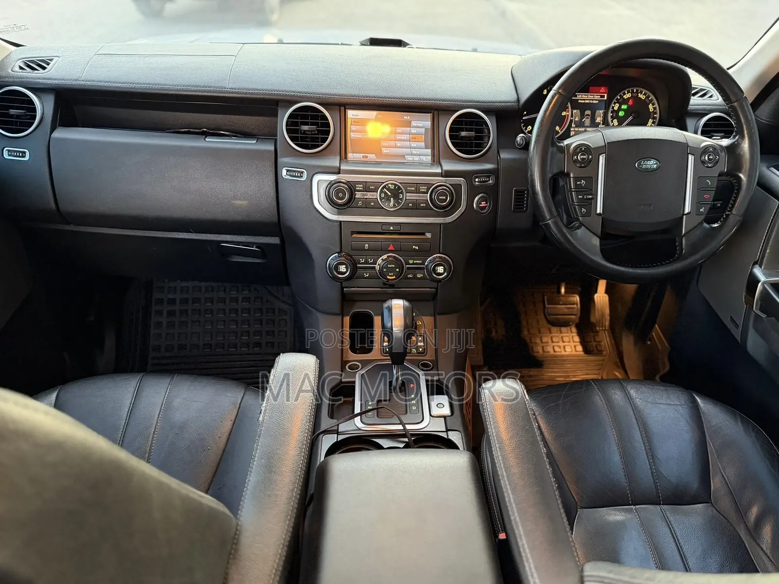 Land Rover Discovery 2011 White