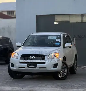 Toyota RAV4 2010 White