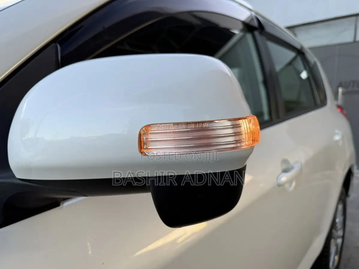Toyota RAV4 2010 White