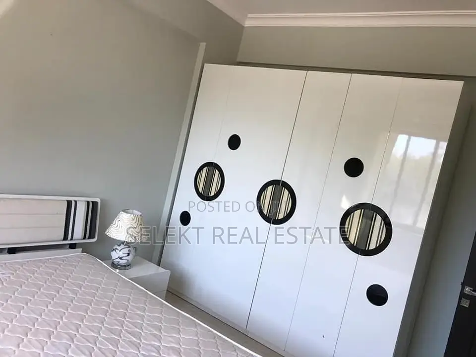 Furnished 3bdrm Apartment in Oyster Bay for rent