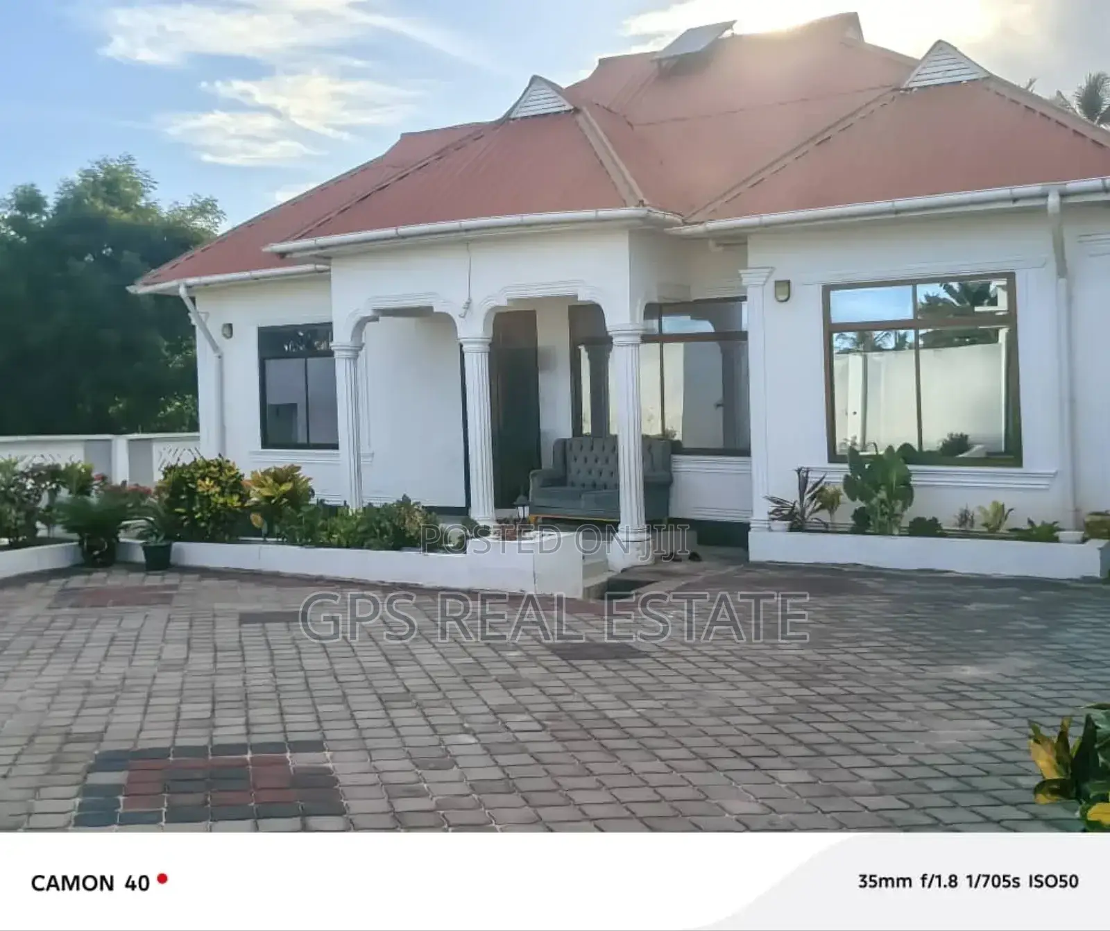 4bdrm House in Mbande Tambani, Temeke for sale
