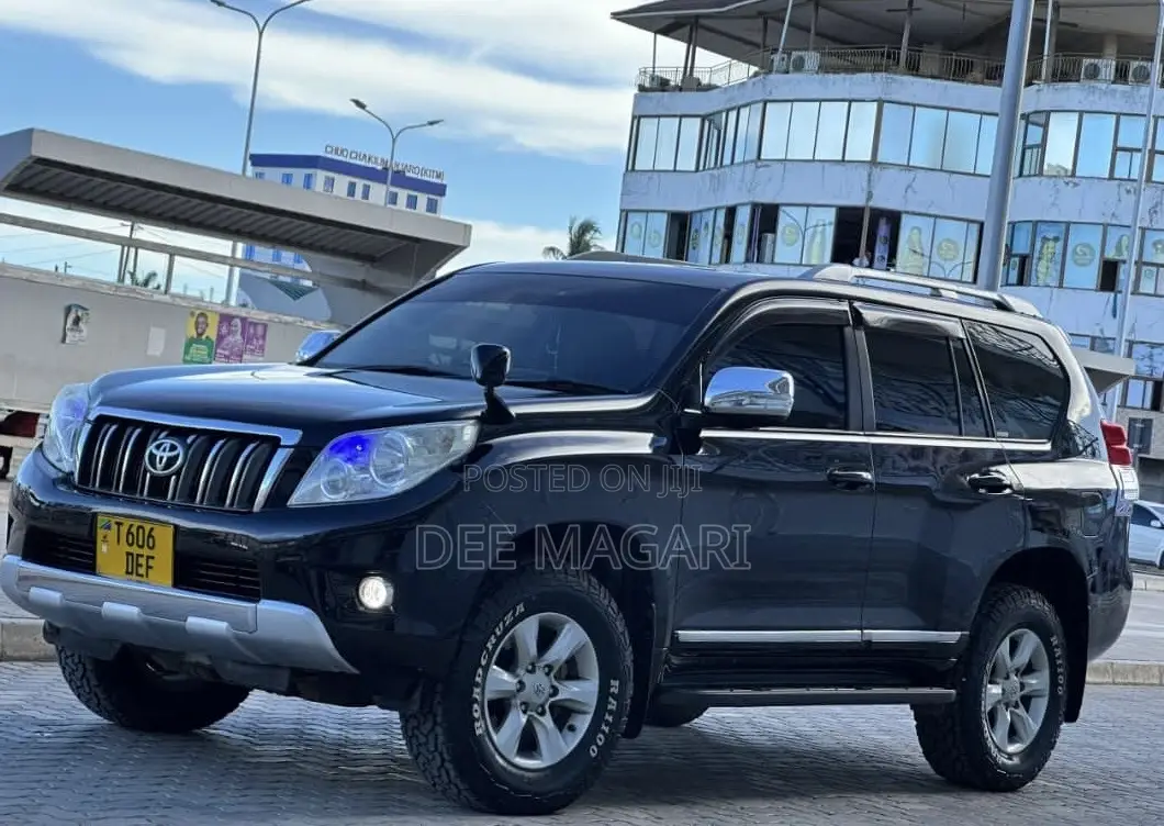 Toyota Land Cruiser Prado 2018 Black
