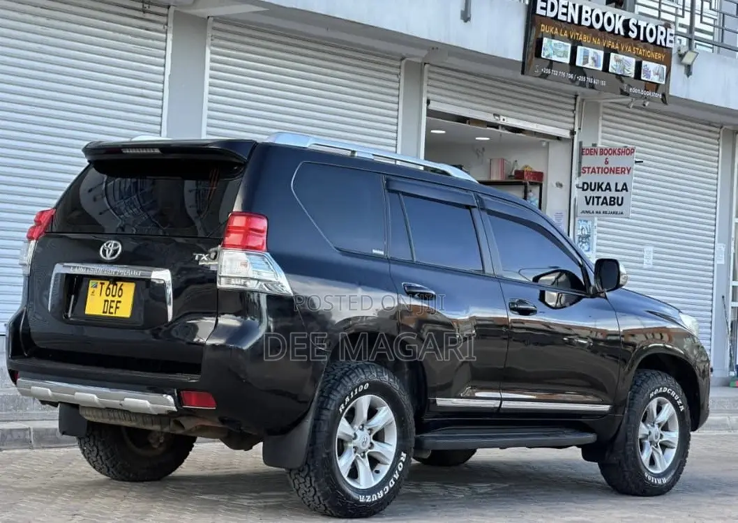Toyota Land Cruiser Prado 2018 Black