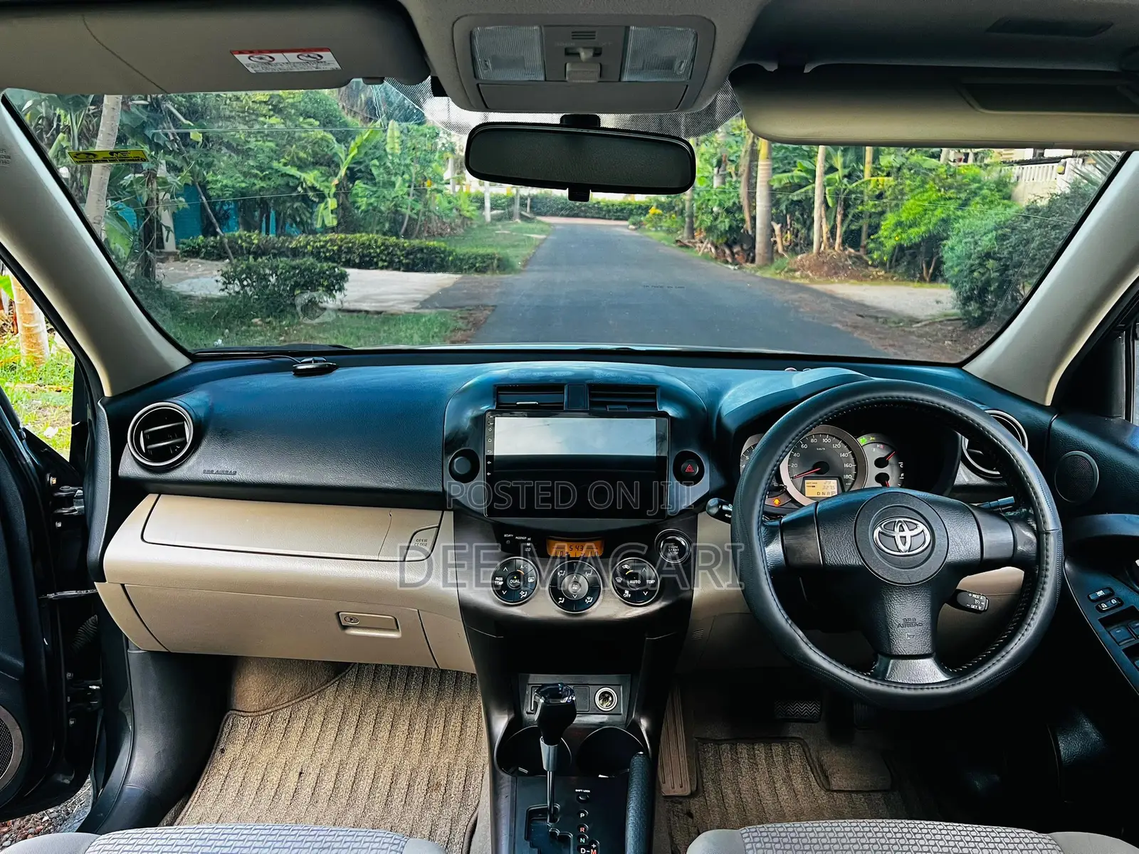 Toyota Vanguard 2010 Gray