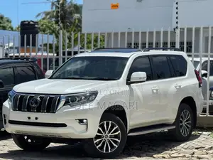Toyota Land Cruiser Prado 2.7 2023 White