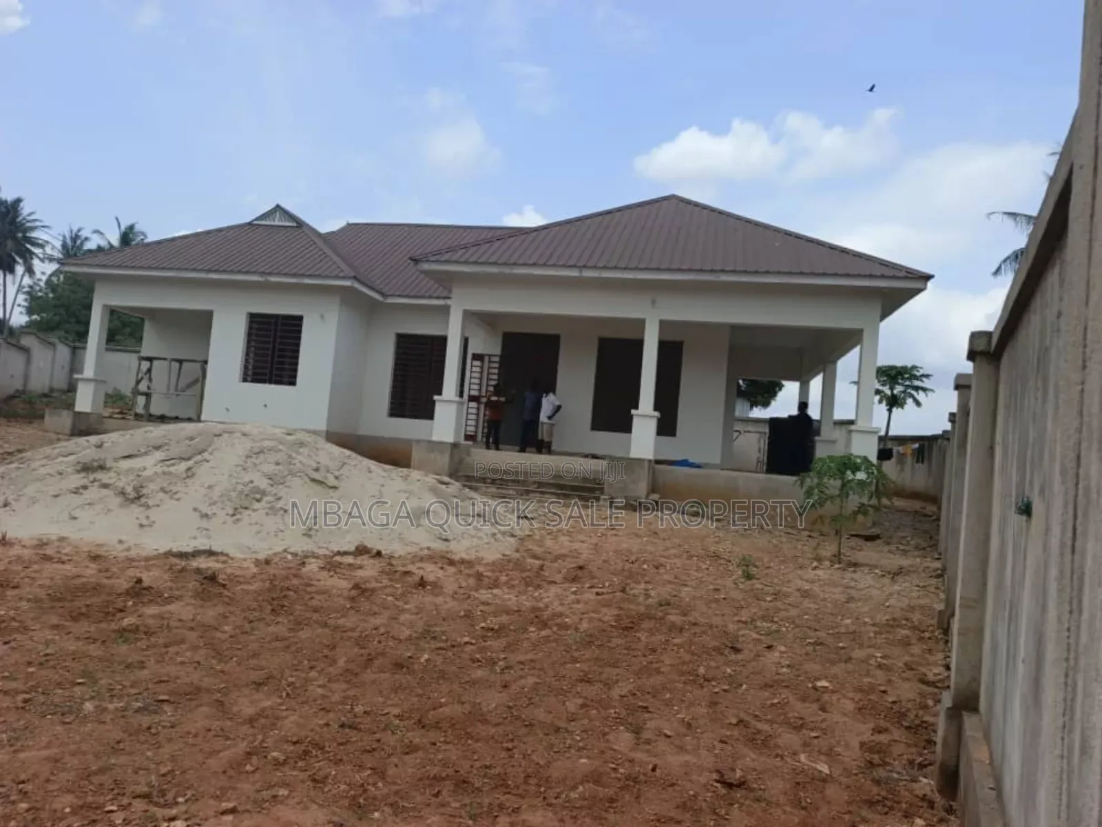 Big Plot With 3 Bed Room House for Sale at Salasala
