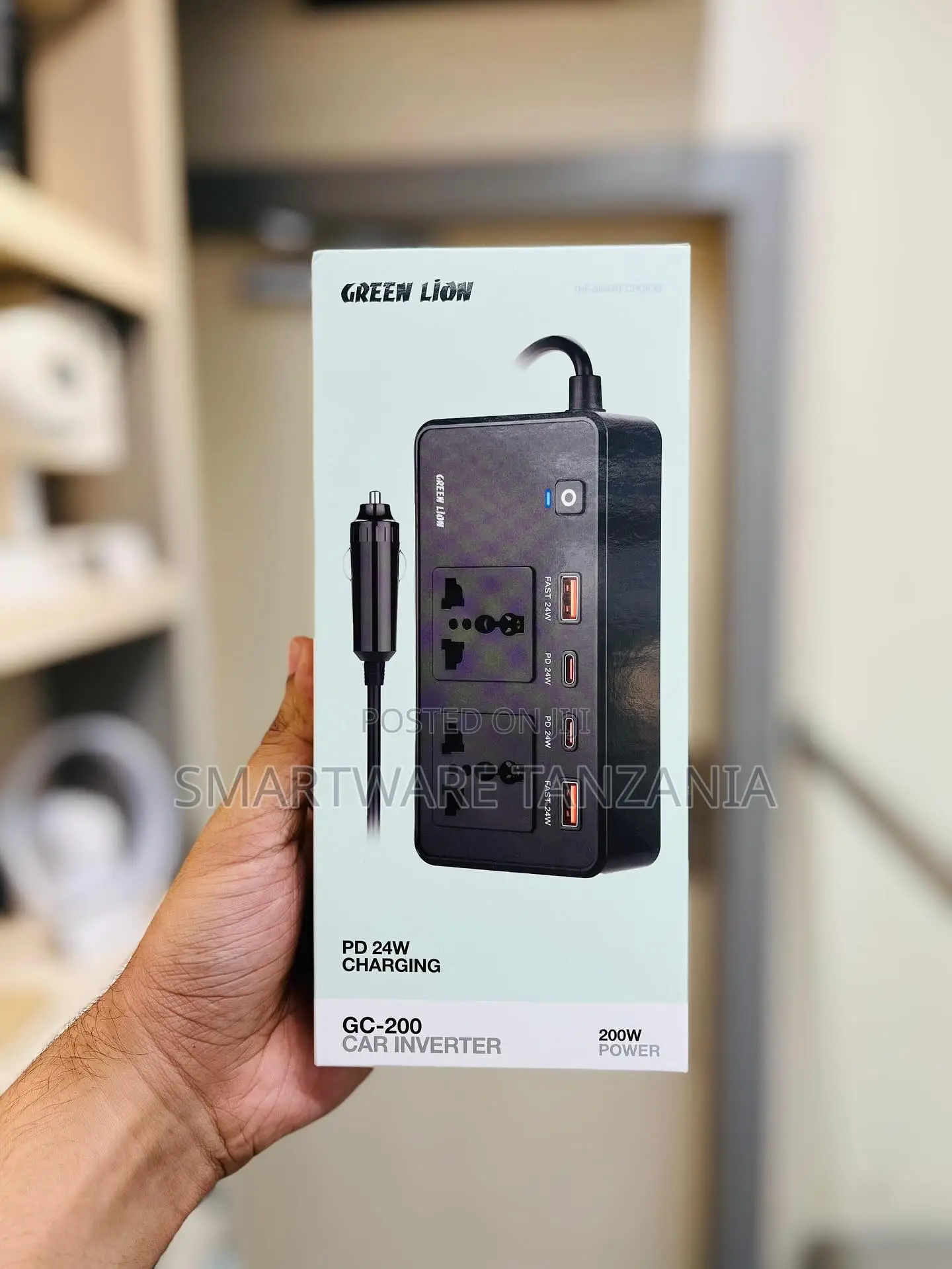 Green Lion Gc-200 Power Inverter - 200w Multi-Socket Pd 24w Charger