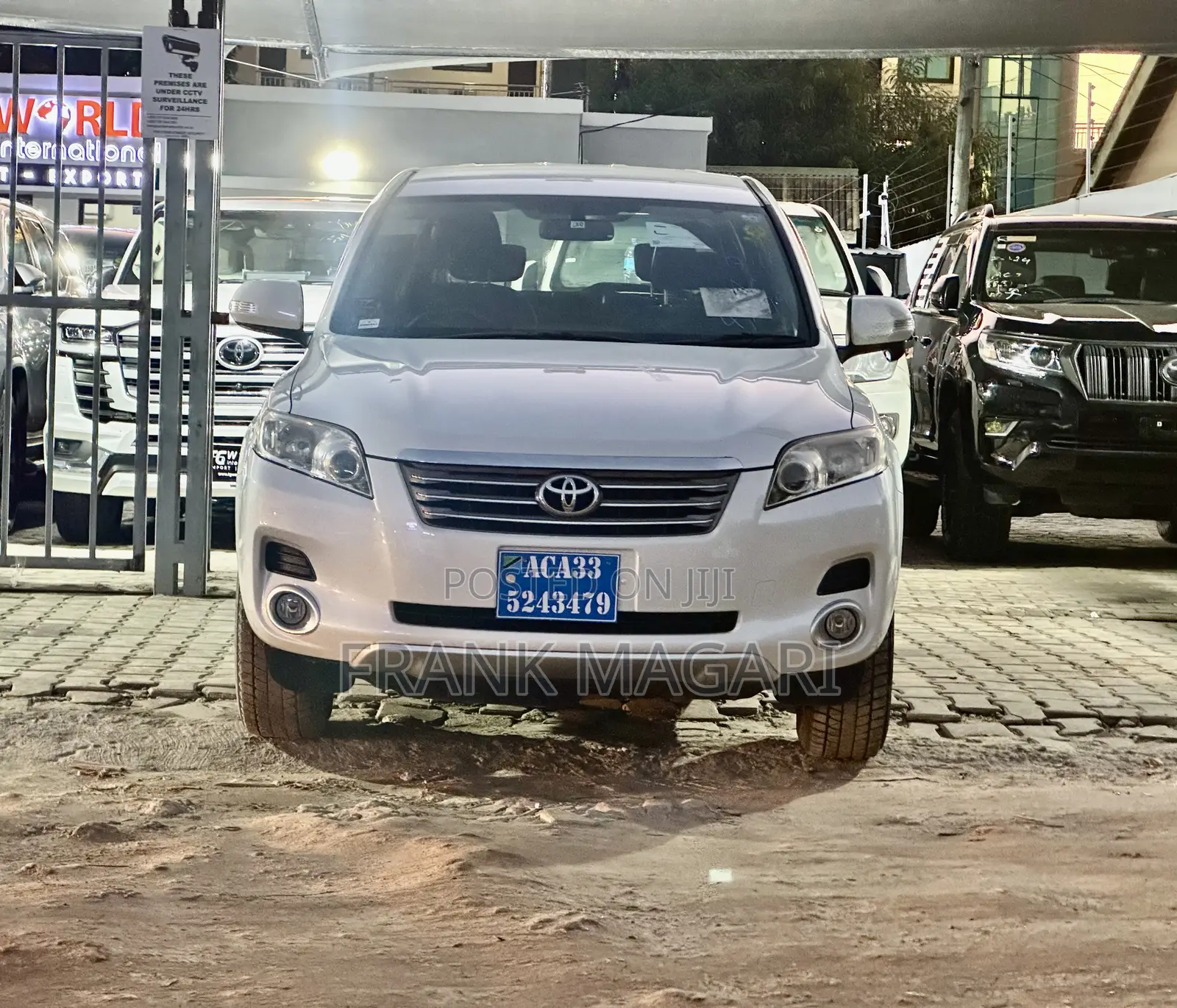 Toyota Vanguard 2009 White