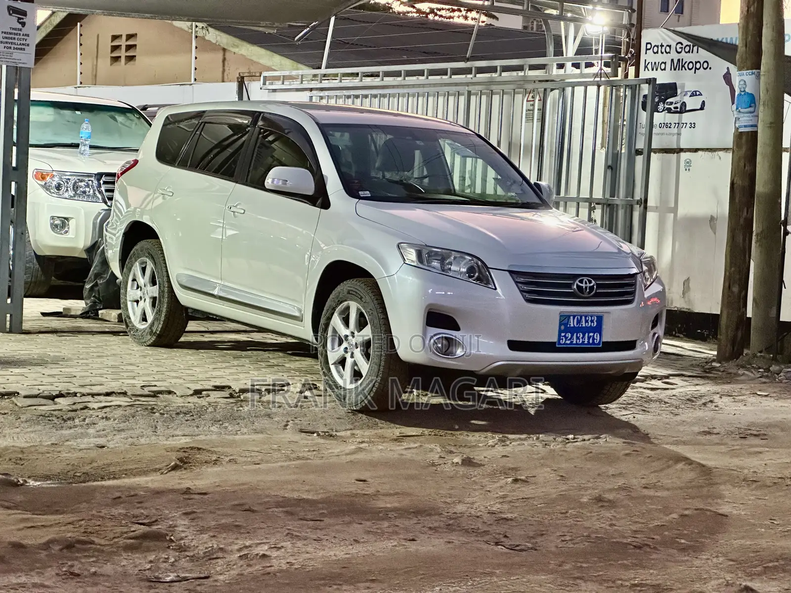 Toyota Vanguard 2009 White