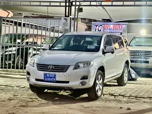 Toyota Vanguard 2009 White