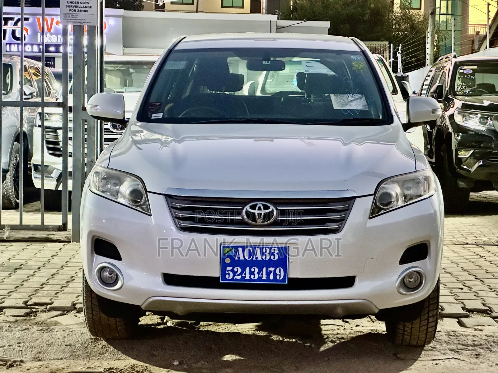 Toyota Vanguard 2009 White