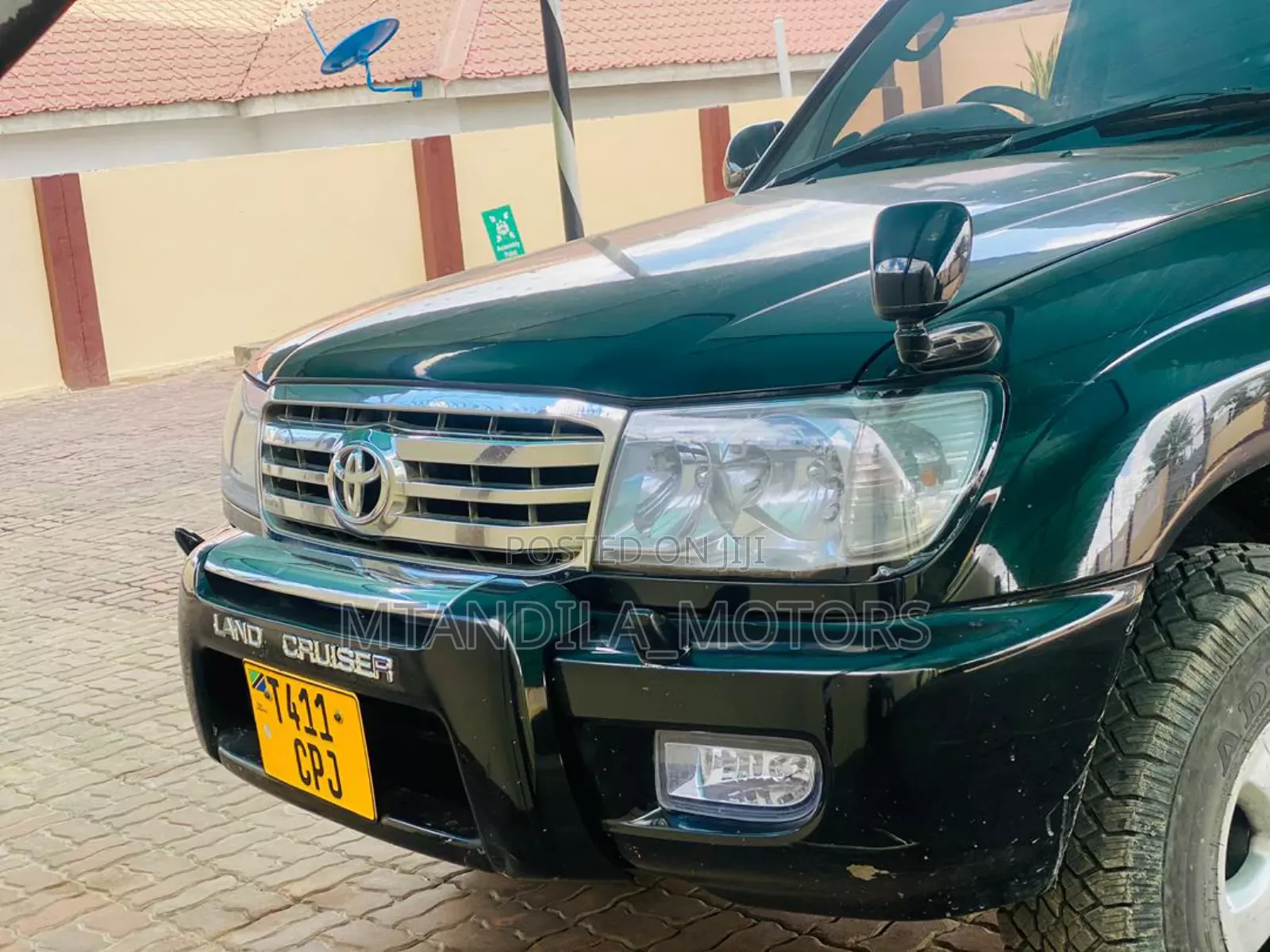 Toyota Land Cruiser HDJ 100 2003 Black