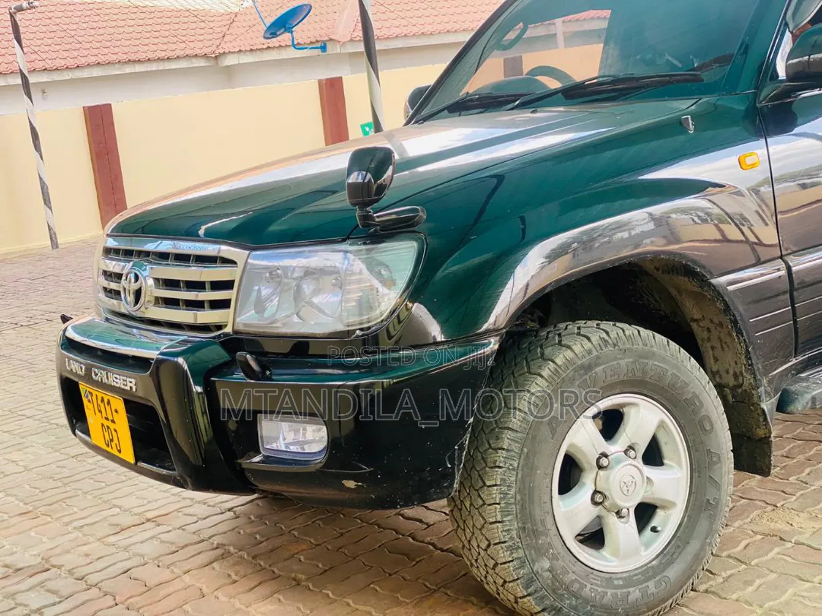 Toyota Land Cruiser HDJ 100 2003 Black