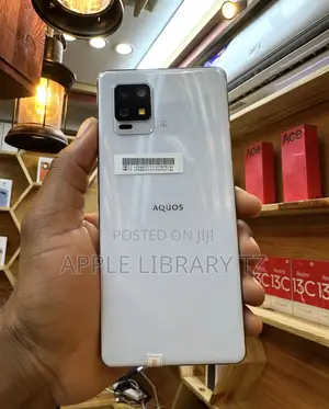 Sharp Aquos zero6 128 GB White