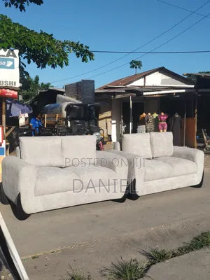 Sofa Set Ya 2:2 Rangi Ya Off White