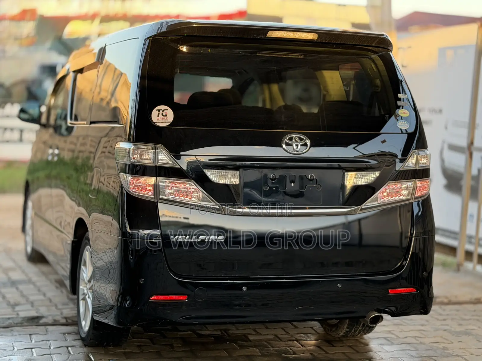 Toyota Vellfire 2010 Black