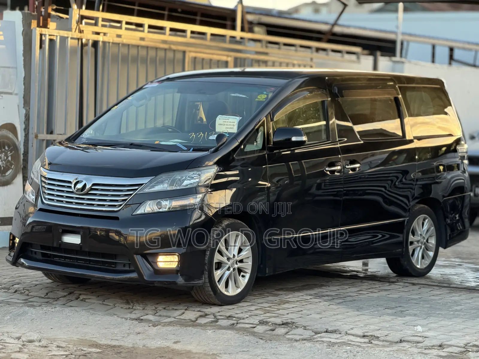 Toyota Vellfire 2010 Black