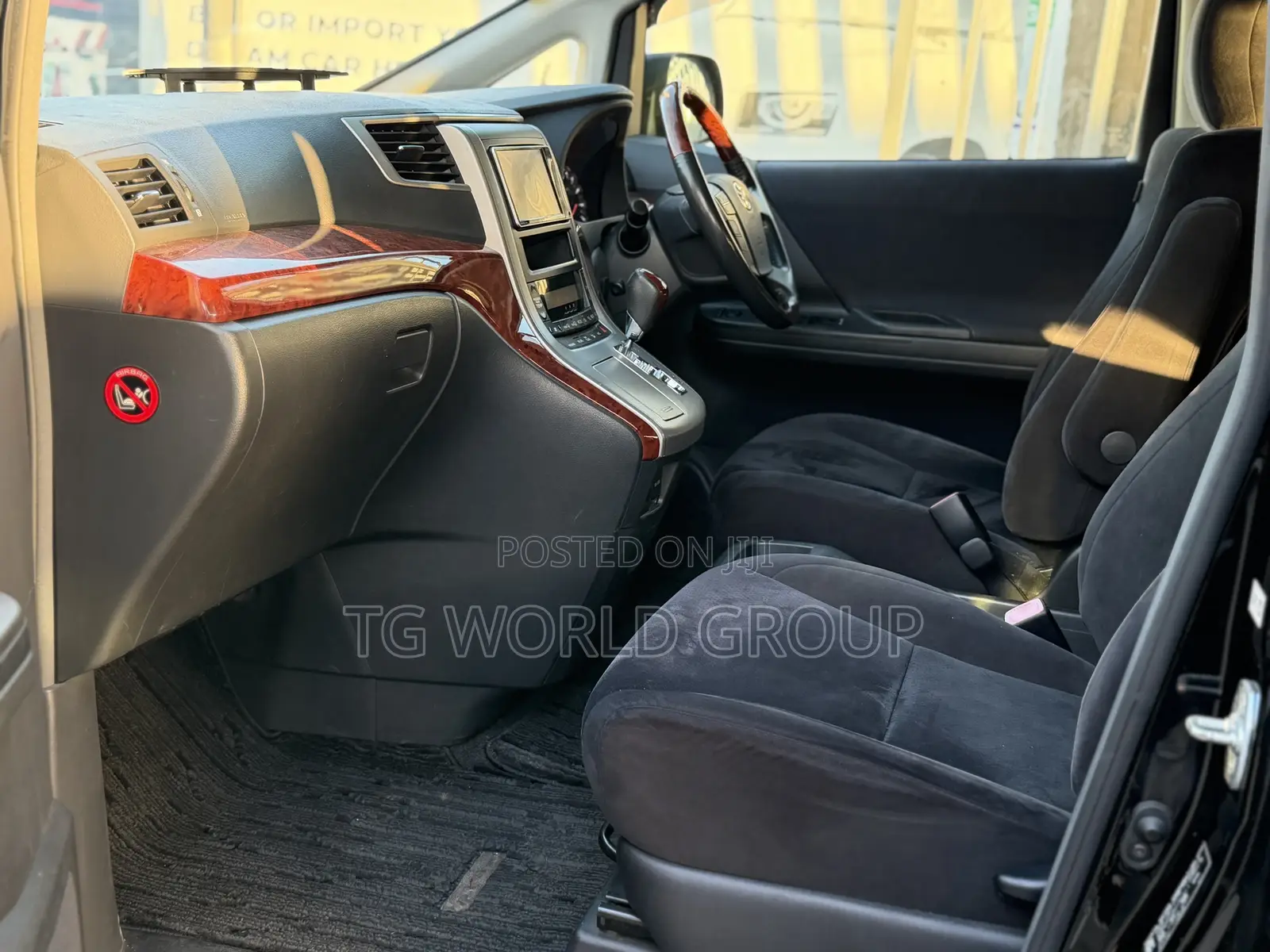 Toyota Vellfire 2010 Black