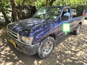 Toyota Hilux 1998 Blue