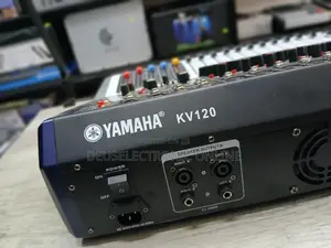 Powered Mixer Yamaha Kv 120
12 Channels