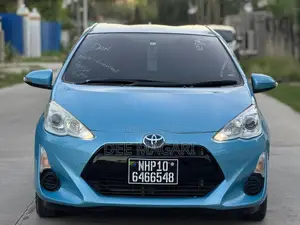 Toyota Aqua 2016 Blue