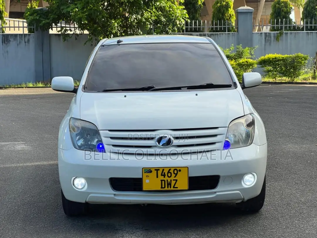 Toyota IST 2006 White