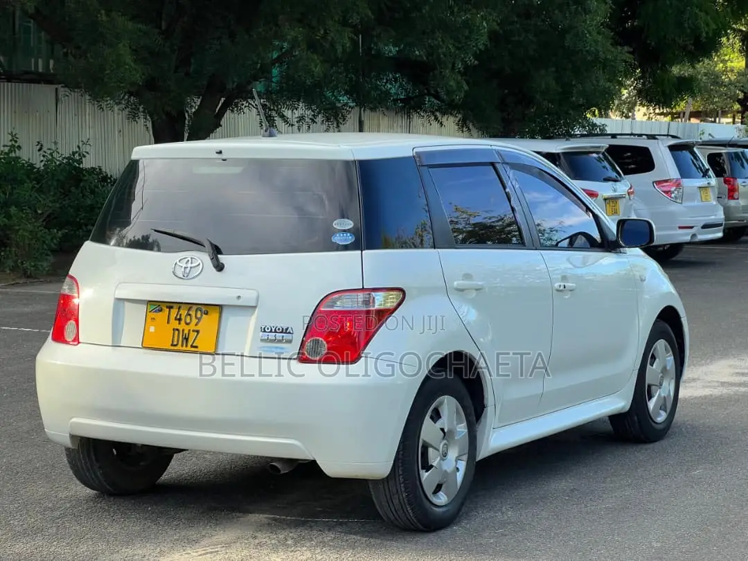 Toyota IST 2006 White