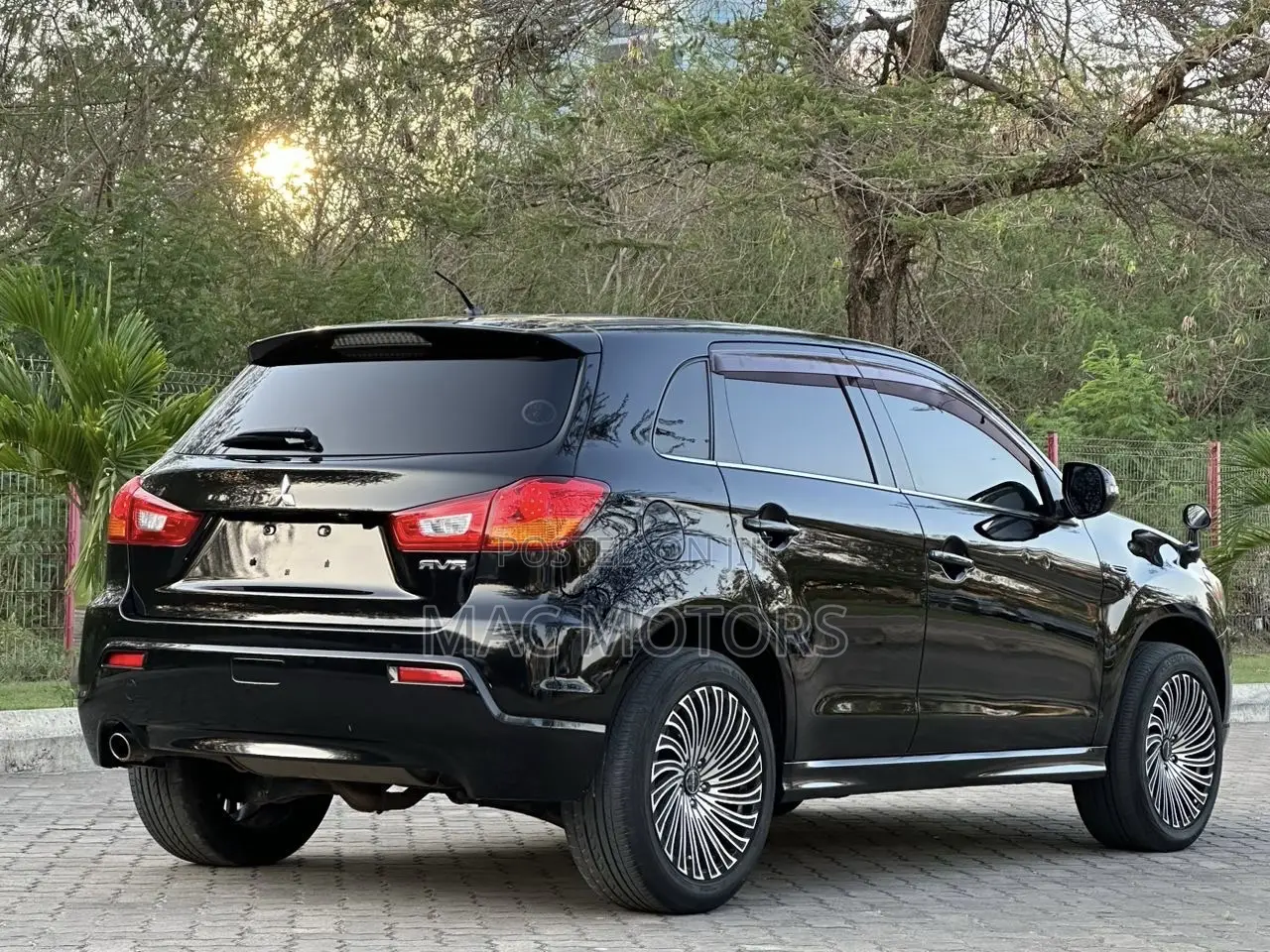 Mitsubishi RVR 2010 Black