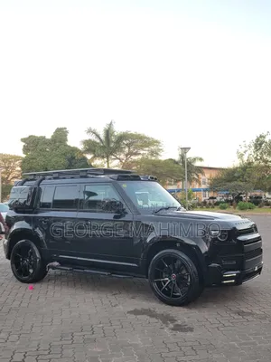 Land Rover Defender 2022 Black
