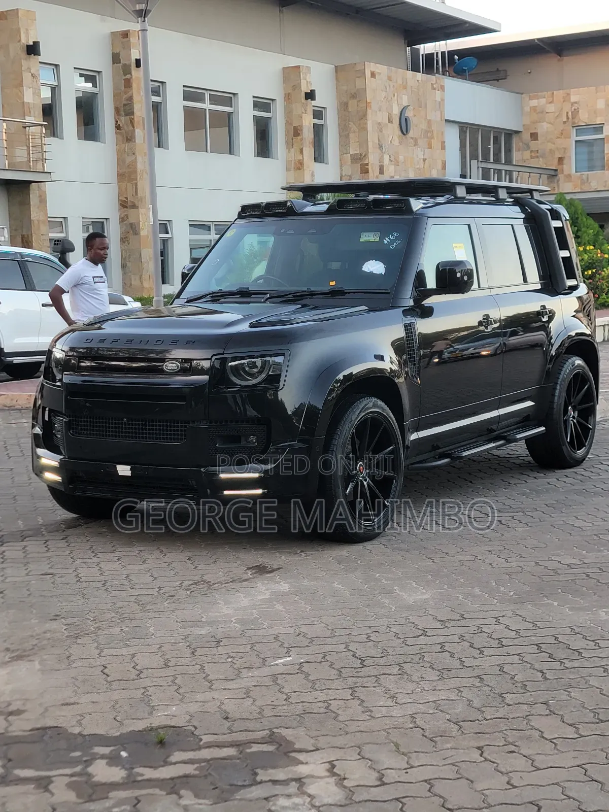 Land Rover Defender 2022 Black