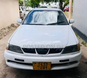 Toyota Carina 2001 White