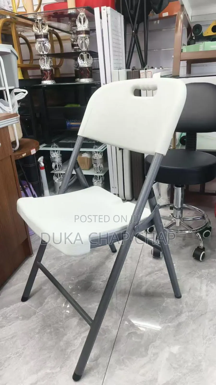 Chair Kiti Kizuriiiii