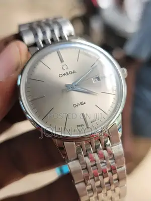 Omega De Ville Prestige Automatic Men's Watch and a Silver Dial