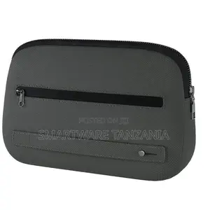Green Lion Museo Clutch Bag Anti-slip Ergonomic Multiple Pockets