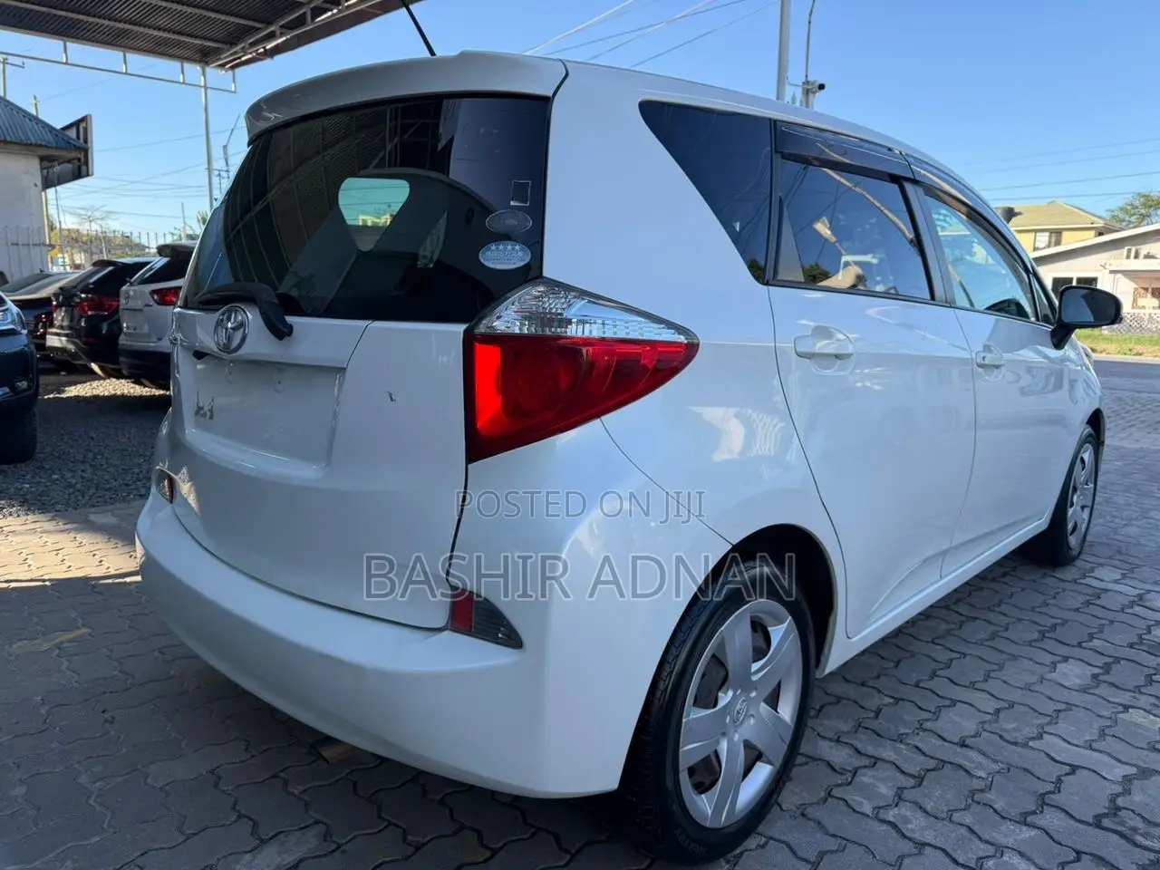 Toyota Ractis 1.5 FWD 2011 White