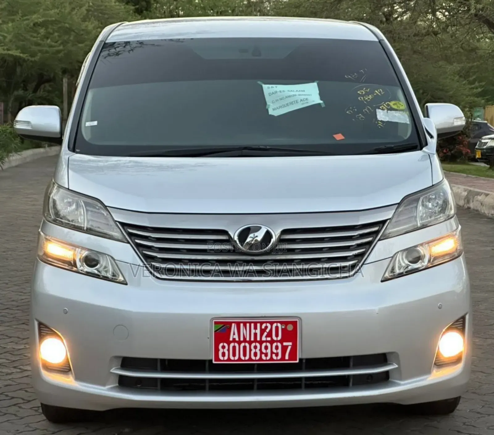 Toyota Vellfire 2009 Silver