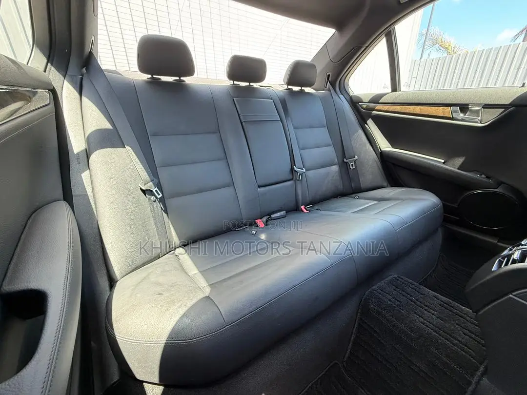 Mercedes-Benz C250 2008 Silver