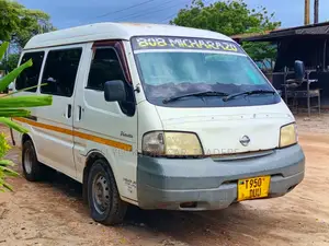 Nissan Vanette 2003 White