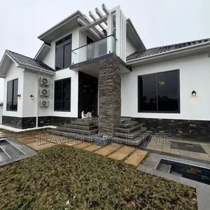 5bdrm House in Goba for sale