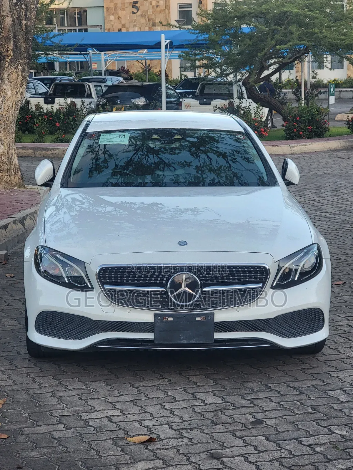Mercedes-Benz E220 2016 White